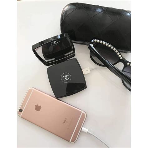 power bank chanel